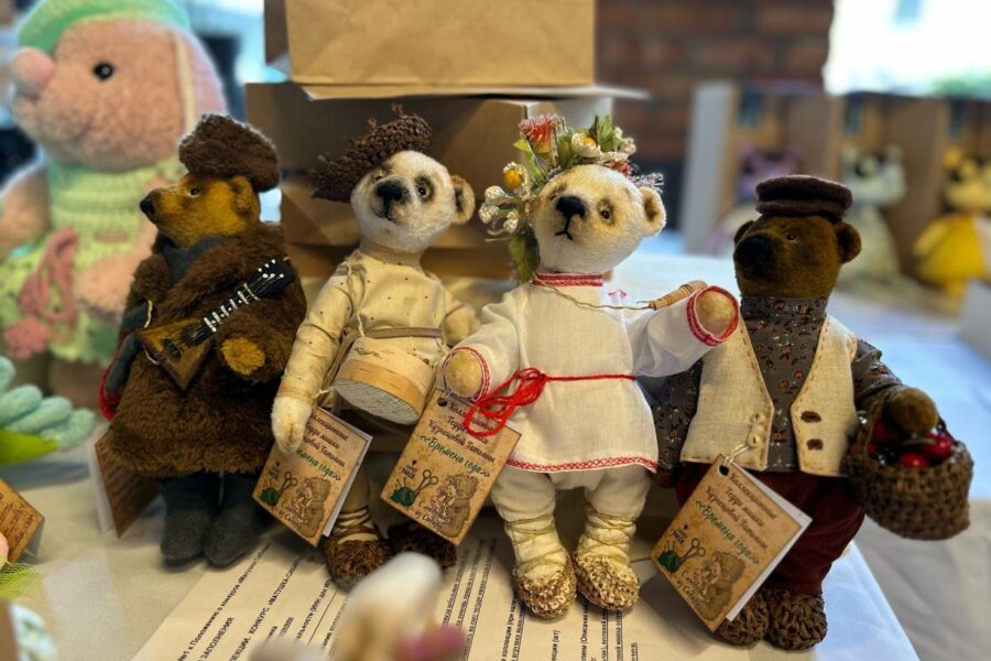 Чаще всего туристы покупают в Новосибирске сувениры с медведем