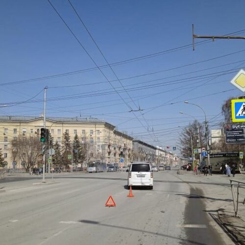 Водитель сбил ребенка на пешеходном переходе в Новосибирске