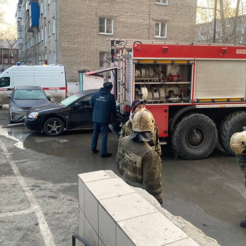 Пожарные эвакуировали 6 жителей многоэтажки в Новосибирске