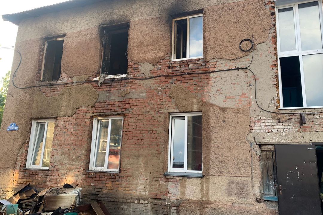 Двое детей погибли на пожаре под Новосибирском