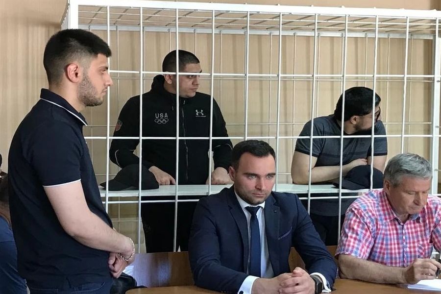 Автоинспектора Гусева, застрелившего азербайджанца Векила Абдуллаева, выживают из МВД