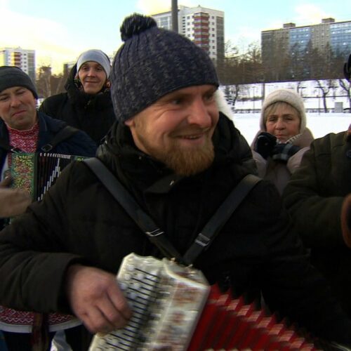 На съемках тв-программы в Новосибирске у музыканта украли гармонь