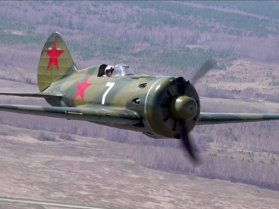 Восстановленный советский истребитель времён ВОВ взмыл в воздух над Новосибирском