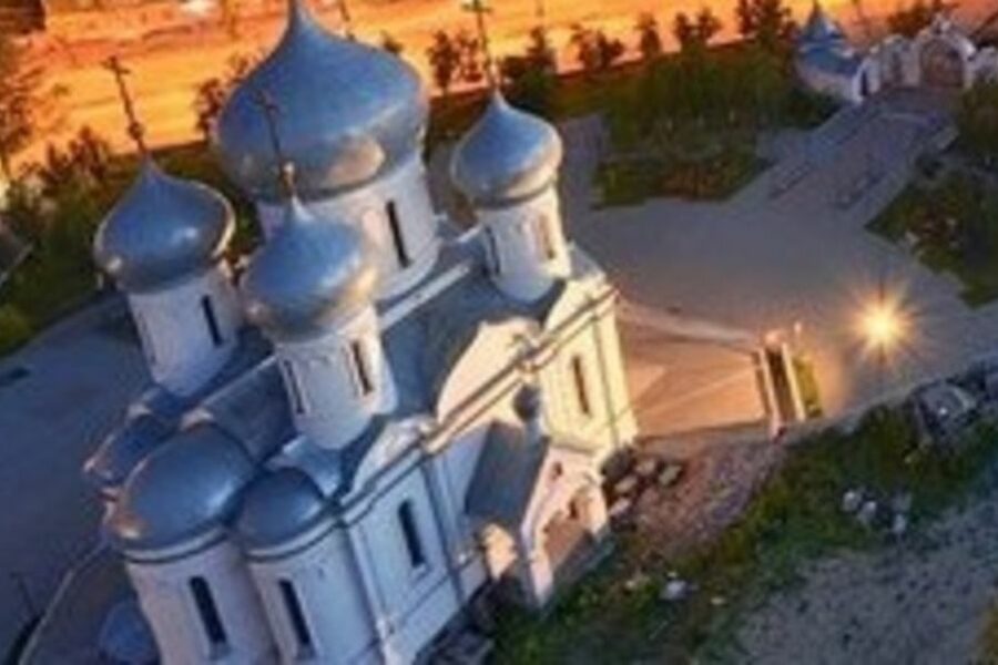 Мигрант в маске напал на храм в Новосибирске