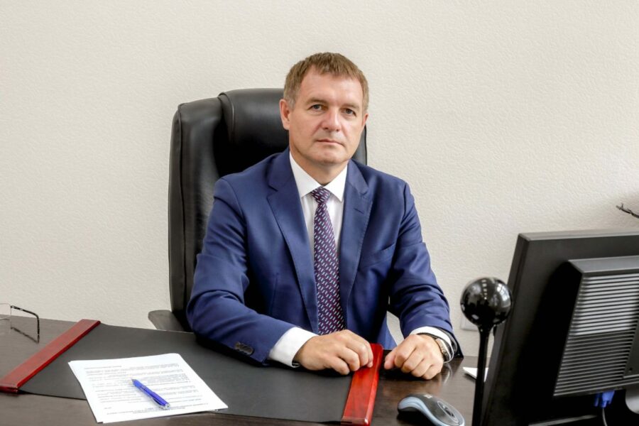 Зачем стоять на пути воплощения новых идей? : Глава департамента потребрынка Виталий Витухин уходит из мэрии Новосибирска