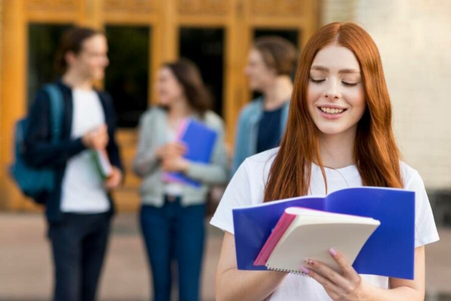 В вузы Новосибирска поступает 50 процентов иногородних студентов