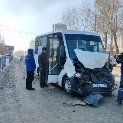 Перевозчика оштрафовали на 50 тысяч после ДТП с маршруткой в Новосибирске