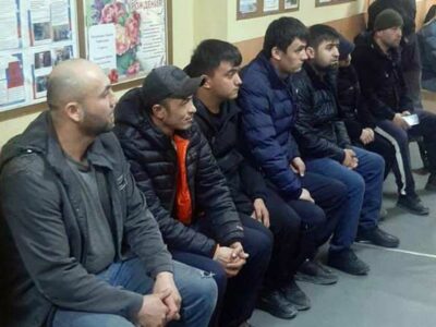 Мигрантов со стройки прямиком отправили в военкоматы Новосибирска