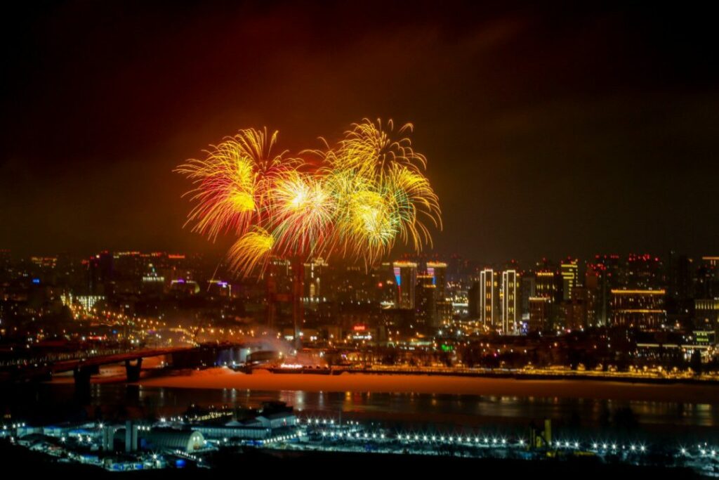 Праздничный салют над НОВАТ 9 мая отменили в Новосибирске