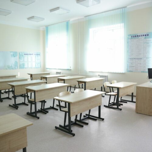 В Новосибирске капитально отремонтируют 21 объект образования