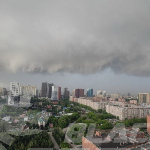 Ливень и град обрушился на Новосибирск