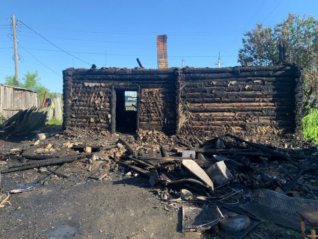 Женщины и дети погибли в пожаре в Новосибирской области