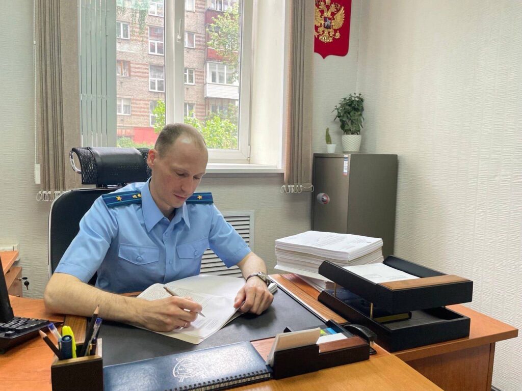 Экс-преподаватель одного из вузов Новосибирска обвиняется во взяточничестве