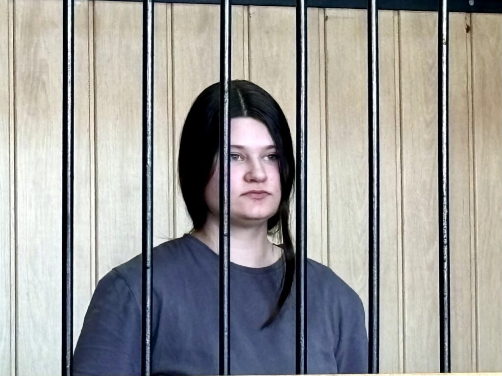 В суде началось рассмотрение дела об убийстве матерью малолетней дочери в Новосибирске