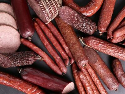 Цены на мясо и колбасу вновь взлетели в Новосибирской области