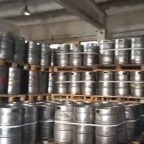 Почти 50 тонн контрафактного пива изъяли силовики у коммерсанта в Новосибирске