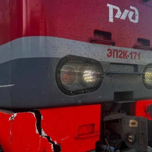 Пассажирский поезд насмерть сбил мужчину на железнодорожных путях под Новосибирском