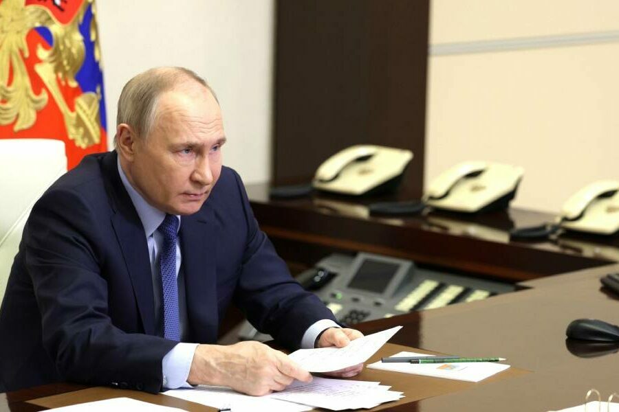 Автограф Владимира Путина продают за 900 тысяч рублей в Новосибирске