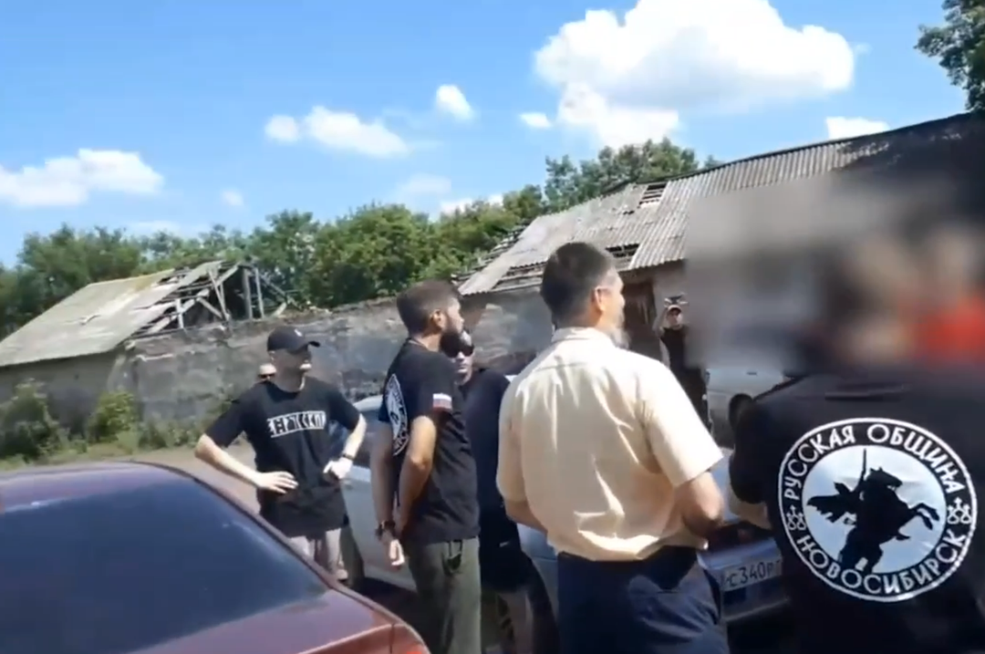 «Избивают, сексуально домогаются»: мигранты оккупировали село под Новосибирском и устроили местным жителям ад