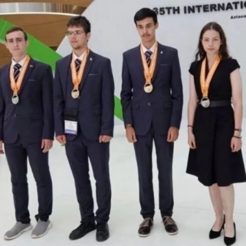 Серебро на международной олимпиаде взял школьник из Новосибирска