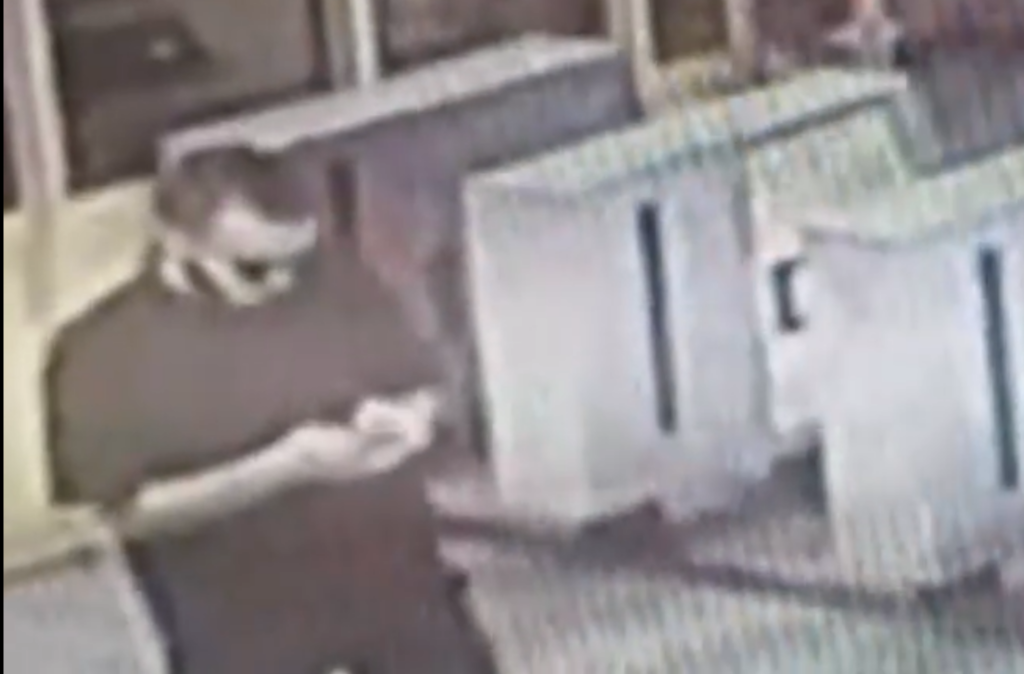 Искусственный интеллект помог раскрыть грабёж в Центральном районе Новосибирска