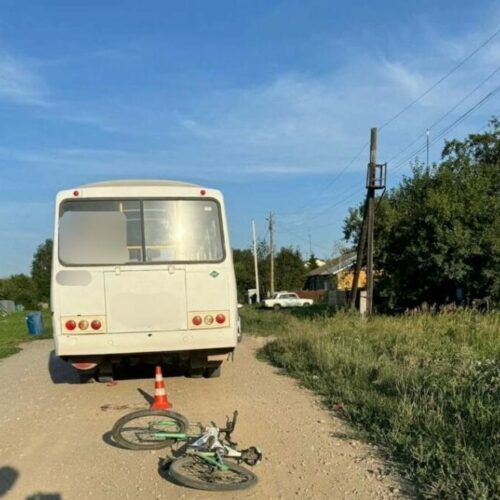 Автобус переехал 7-летнего велосепедиста под Новосибирском