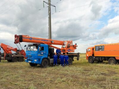 Новосибирские энергетики помогли коллегам восстановить линию 110 кВ в Омской области