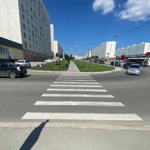 Женщина за рулем иномарки сбила 8-летнюю девочку на «зебре» в Новосибирске