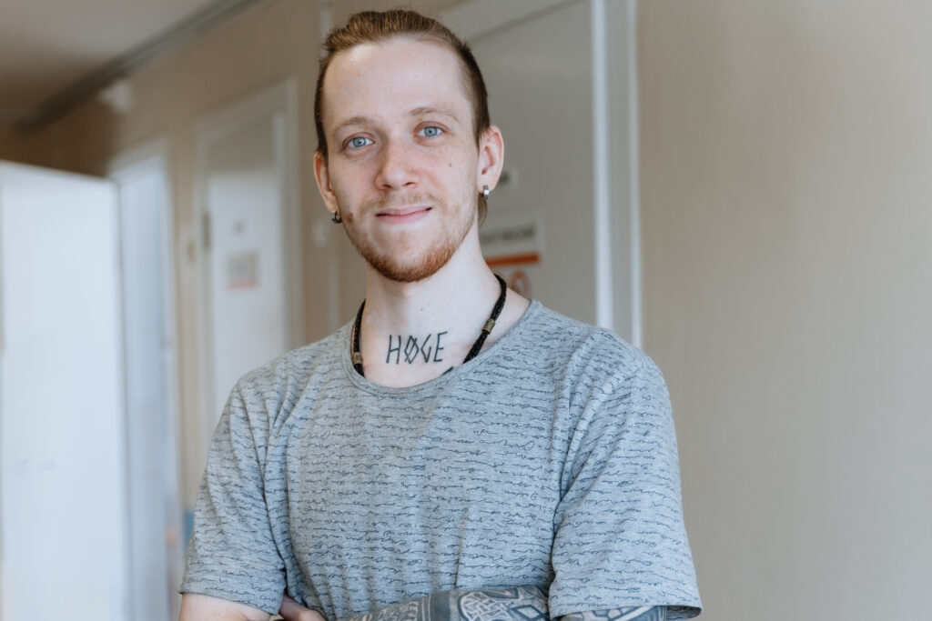 Пациенту, который не мог глотать твердую пищу, помогли хирурги из Новосибирска