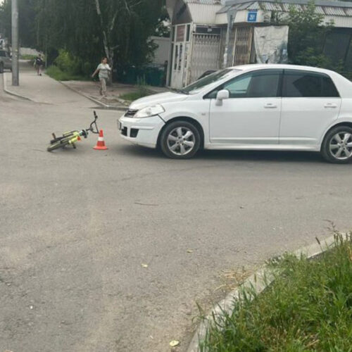 Водитель иномарки сбил восьмилетнего мальчика-велосипедиста в Новосибирске