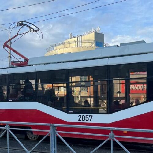 За опоздавший трамвай жителю Новосибирска заплатят 4,5 тысячи