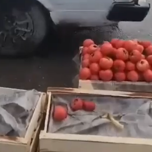 «Гнилье конфискуется с гниловозками»: почти тонну фруктов и 5 автомобилей забрали у мигрантов в Новосибирске