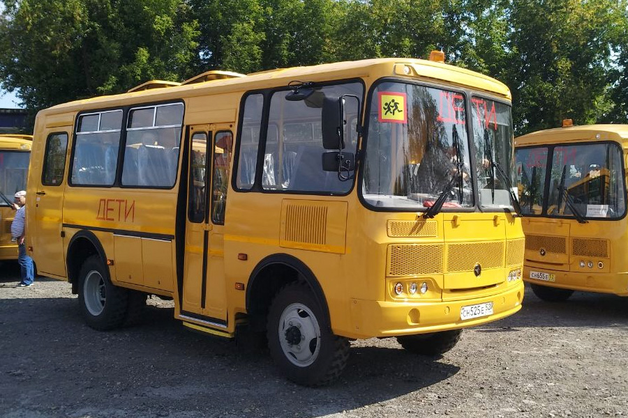 До конца года Новосибирская область получит 40 новых школьных автобусов
