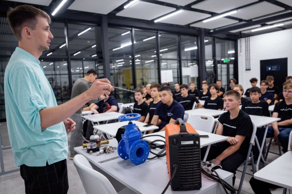 Что такое дуальное образование и в чем его преимущества?