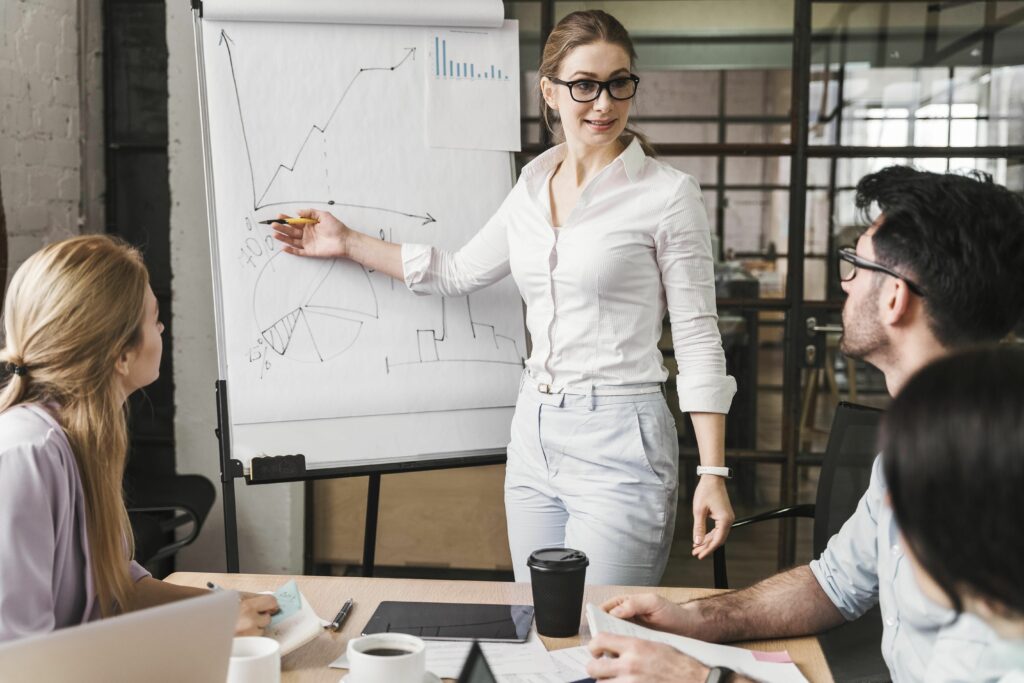 Новосибирских предпринимателей научат продвигать «магазины у дома»