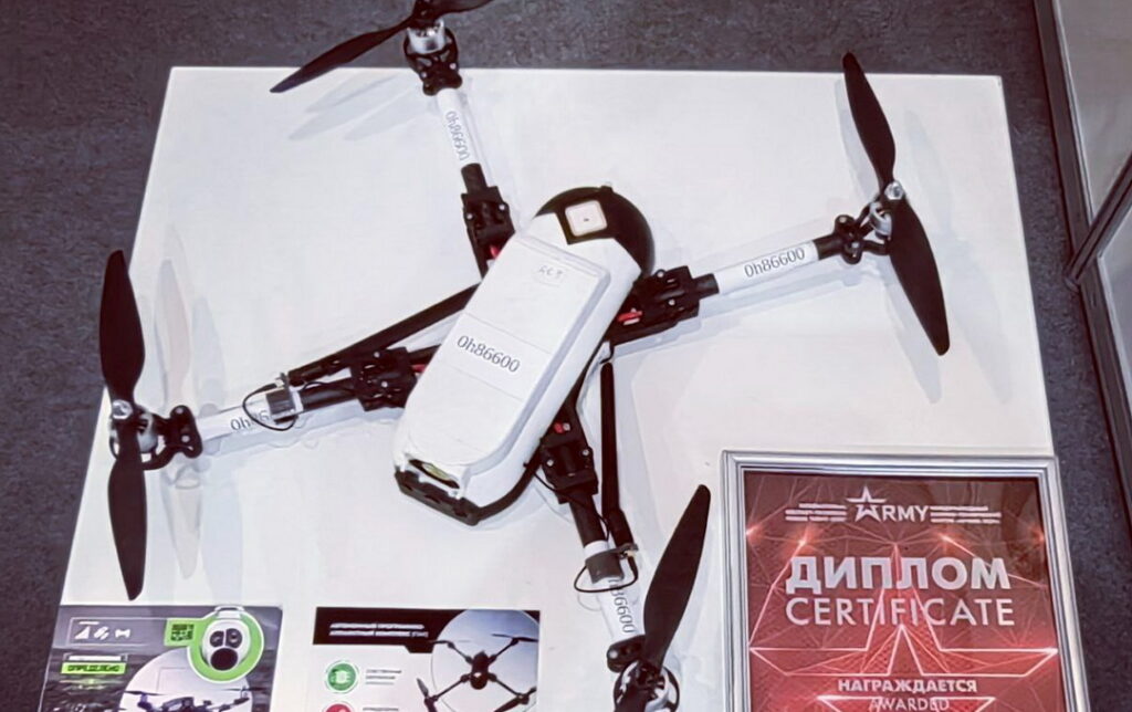 На форуме «Армия-2024» представлен новый беспилотник «Журавль» из Новосибирска
