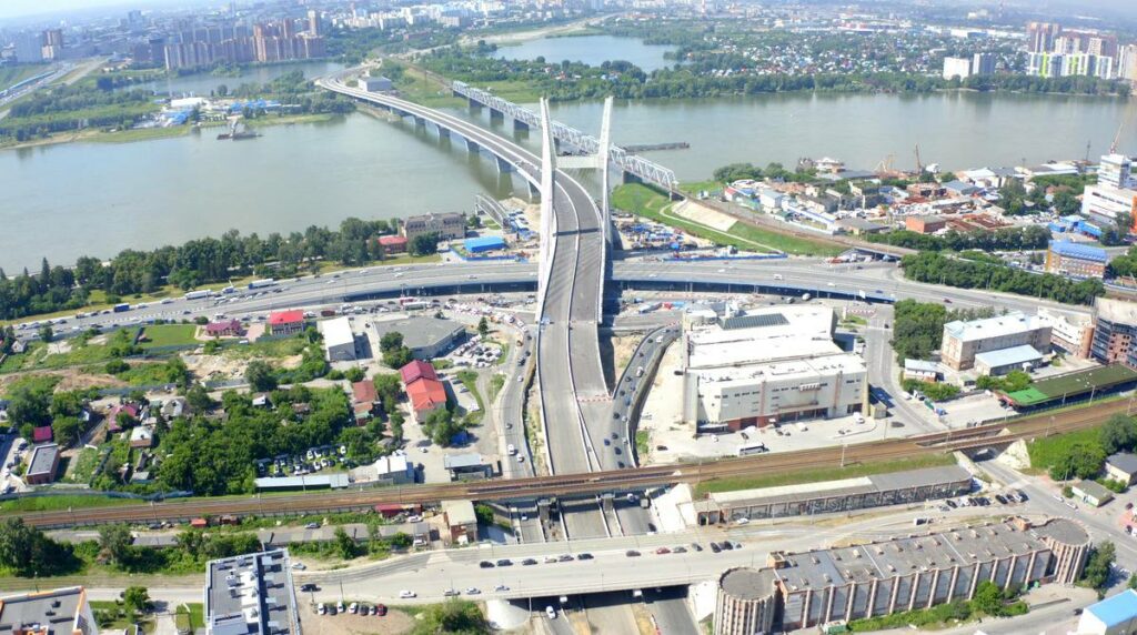 Движение на левобережной развязке четвёртого моста в Новосибирске возобновили
