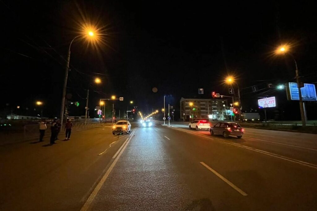 Водитель Haval сбил двух девушек на электросамокате в Новосибирске