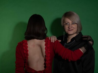 «Шрамы будут напоминать, через что я прошла»: врачи спасли девочку с тяжелым пороком сердца и деформацией позвоночника в Новосибирске