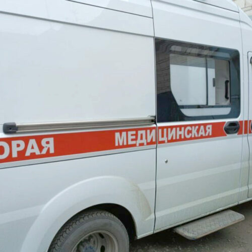 Житель Новосибирска взял в заложники медика бригады Скорой помощи