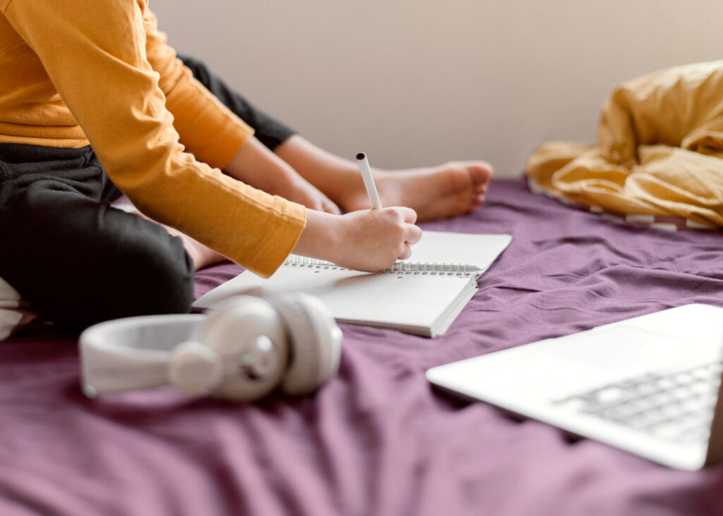 Большинство новосибирских родителей помогают детям с домашними заданиями