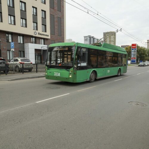 В Новосибирске комплексно отремонтировали полуторакилометровый участок улицы Писарева