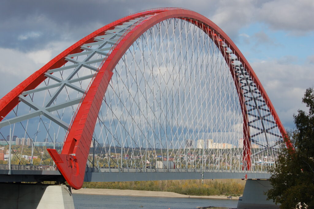 Ровно 10 лет назад открылся Бугринский мост в Новосибирске