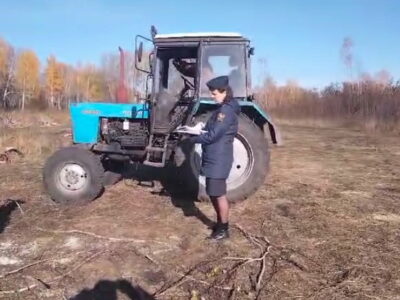 Под Новосибирском арест тракторов побудил человека погасить многомиллионный долг