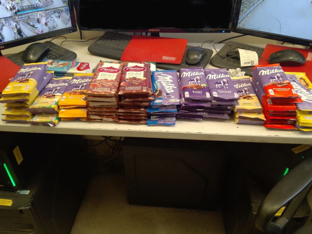 30-летний мужчина хотел украсть 77 шоколадок для перепродажи в Новосибирске
