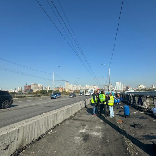 На четыре ночи вводятся ограничение для транспорта Октябрьском мосту Новосибирска