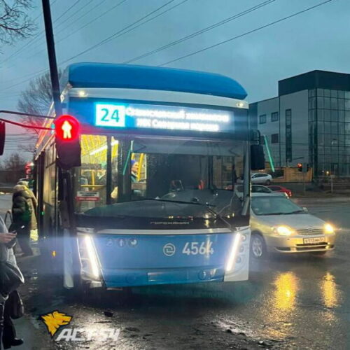 Проводится проверка ДТП с участием переполненного троллейбуса в Новосибирске