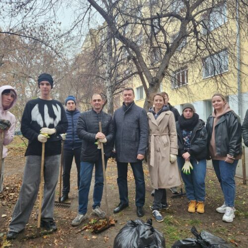 К уборке города подключились Центральный округ и фонд «Город для людей»