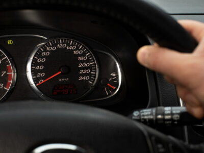 В 1,5 раза увеличился выпуск легковых авто в России