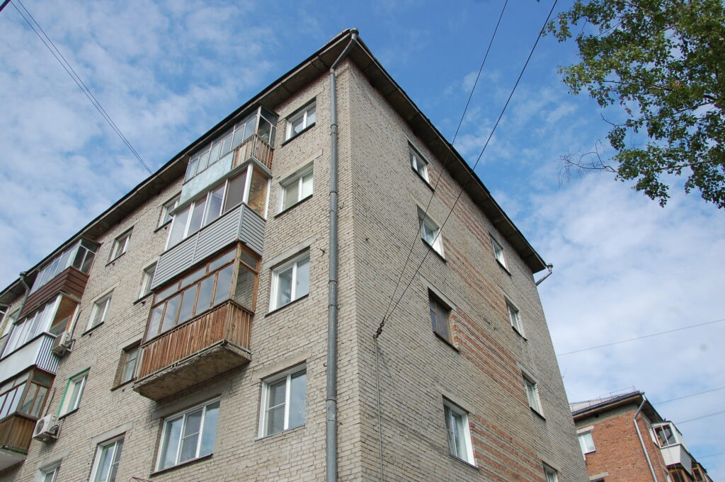 Новосибирцам необходимо копить на квартиру на вторичке 7,5 лет